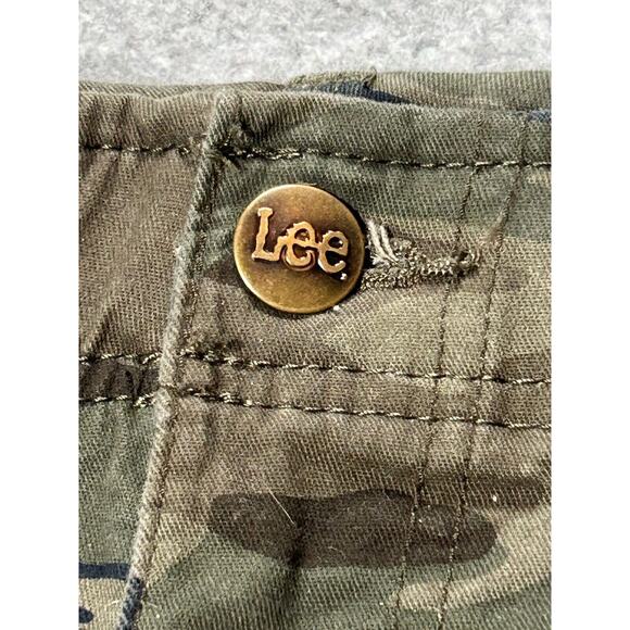 Lee Camo Cargo Shorts Mens W38 Extreme Motion Hiking Fishing Green Loose Baggy - Picture 14 of 16